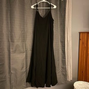 Women’s Black Trapeze Maxi Dress